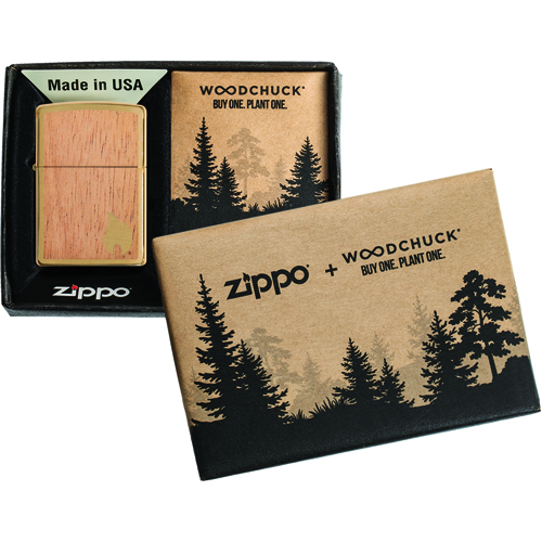 Zippo aansteker Woodchuck Brushed Brass verpakking