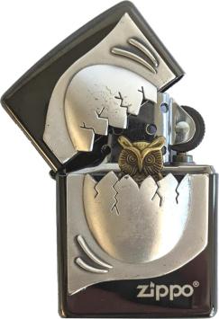 Zippo Limited Edition Owl Trick open