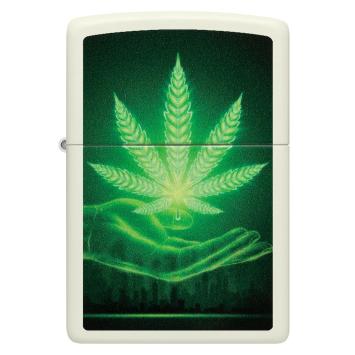 Zippo Cannabis Glow in the Dark aansteker vooraanzicht