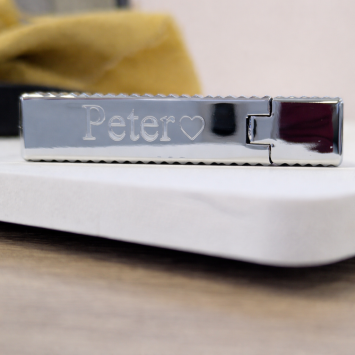 Aansteker Jean Claude Dustin chroom met graveren detail