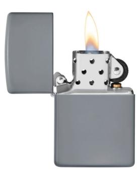 Aansteker Zippo Regular Flat Grey open met vlam