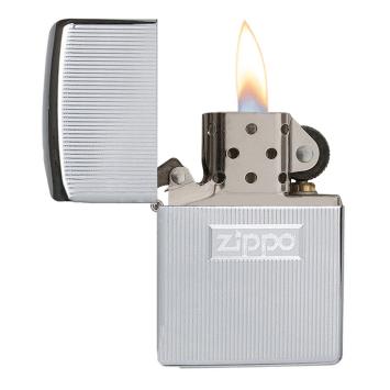 Zippo Engine Turn with Zippo Aansteker