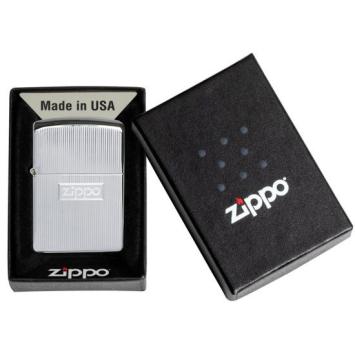 Zippo Engine Turn with Zippo Aansteker