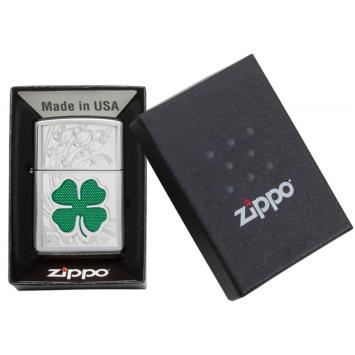 aansteker Zippo Clover in verpakking